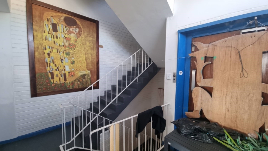 To Let Commercial Property for Rent in Woodstock Western Cape